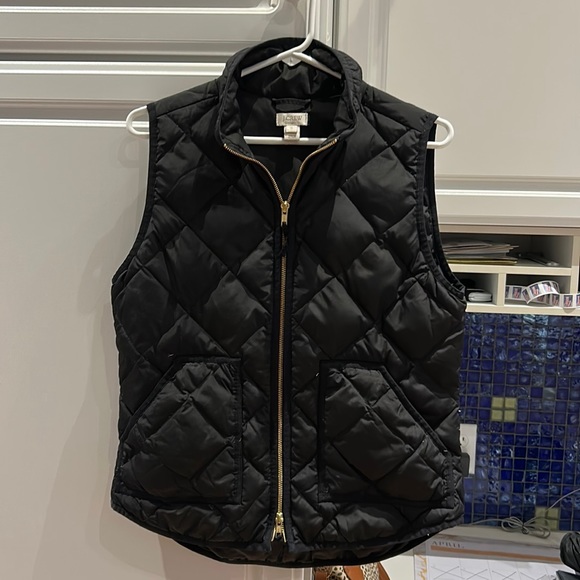 J crew down/feather vest - Picture 1 of 4